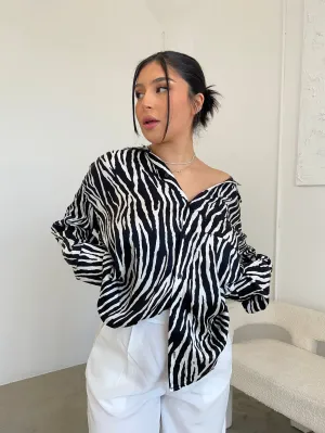 saskia oversized button up (BLACK/WHITE)