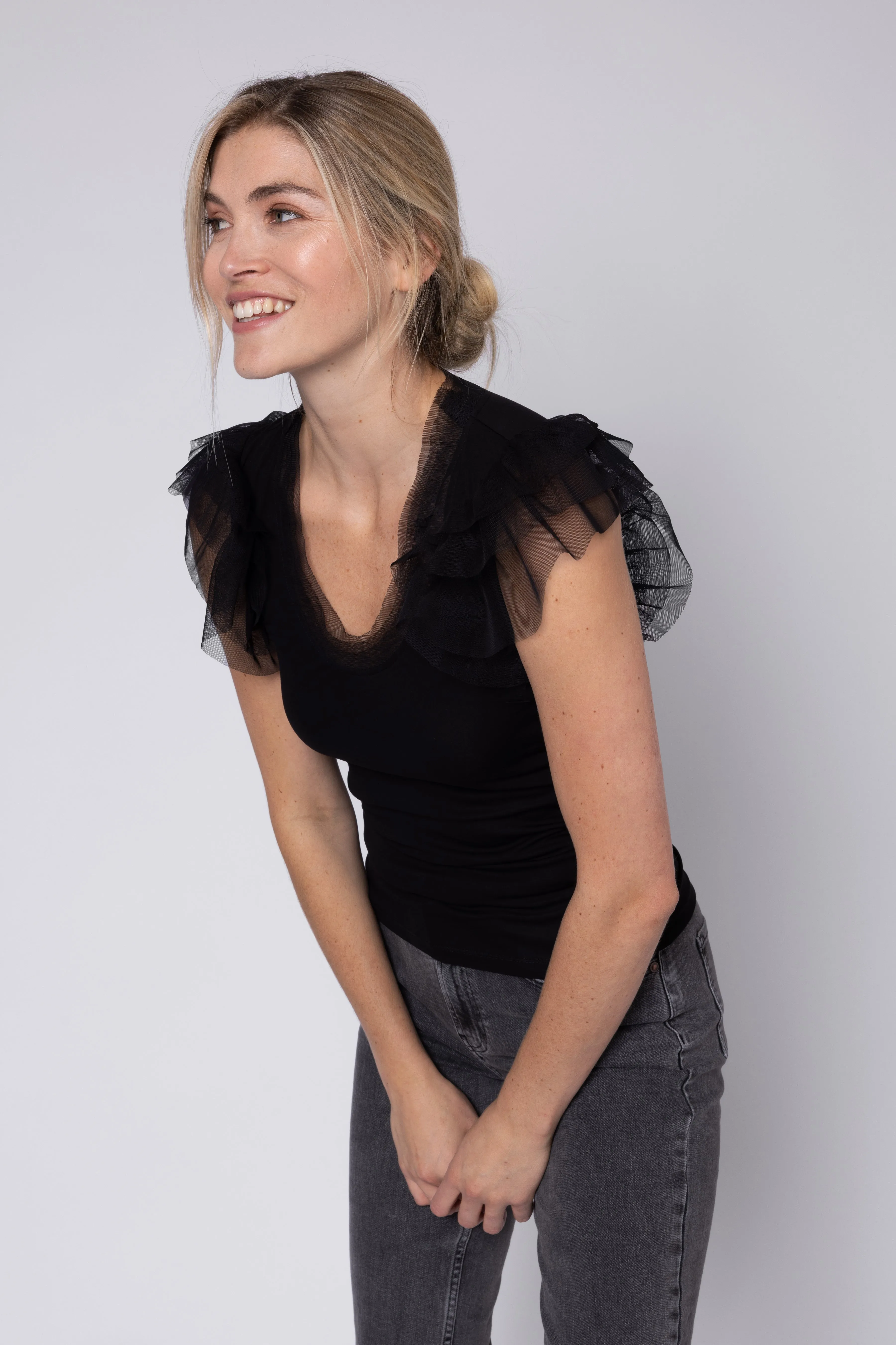 TAYLOR TULLE SLEEVE TOP (BLACK)